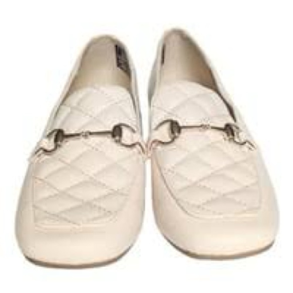 NWT Jones New York Beautiful Light Blush Color Loafer with Horse Bit, Womens 10